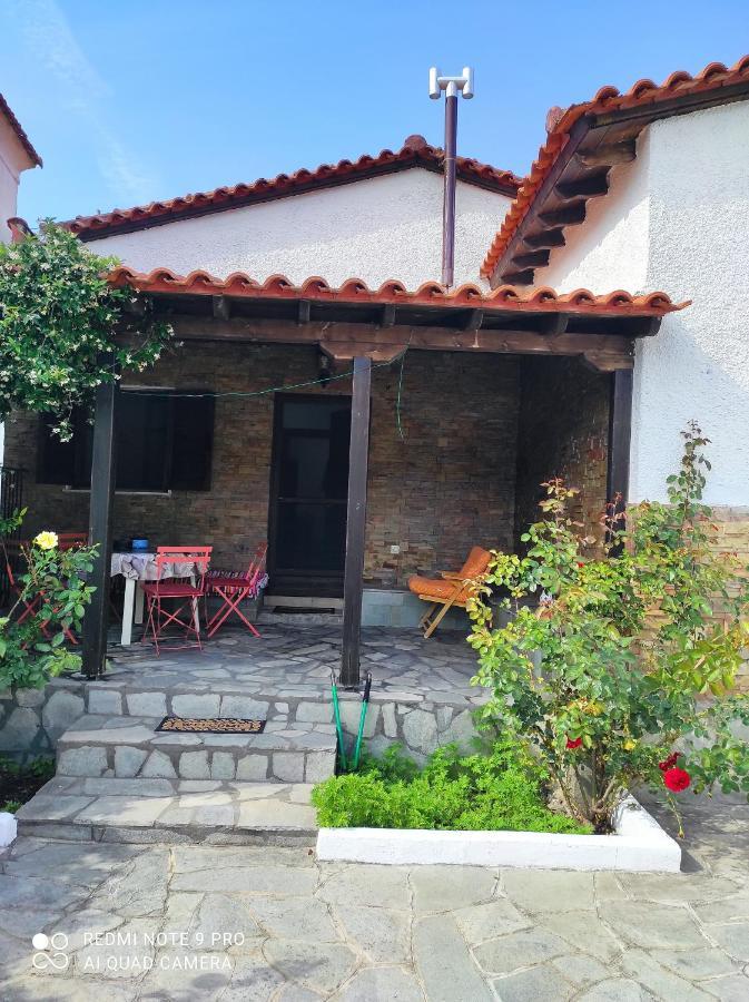 Вілла Detached House In Sykia Екстер'єр фото